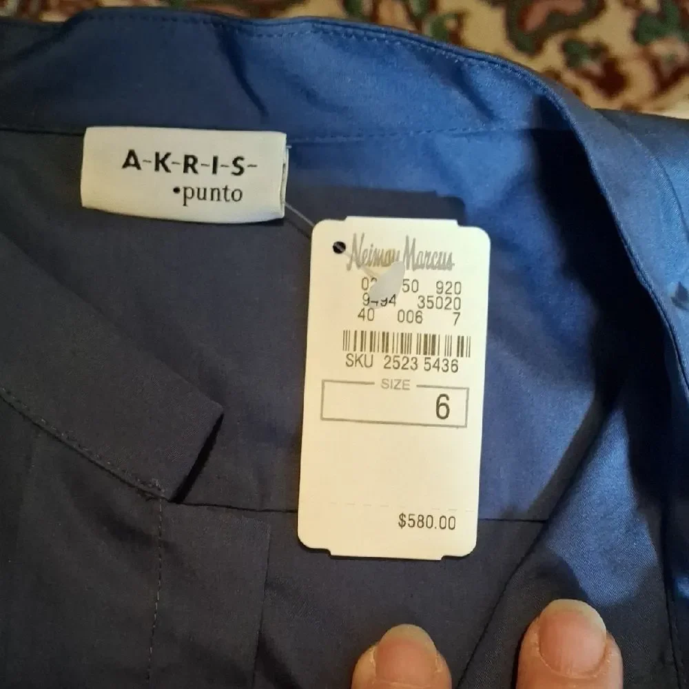 Akris elegant deep